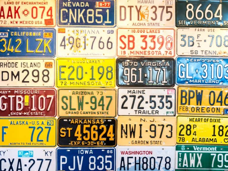 kayak registration - Car plates from different states of USA